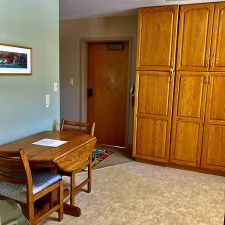 Garden Grove Retreat & Lodging Near Pictured Rocks, Fayette, Trails Exterior photo